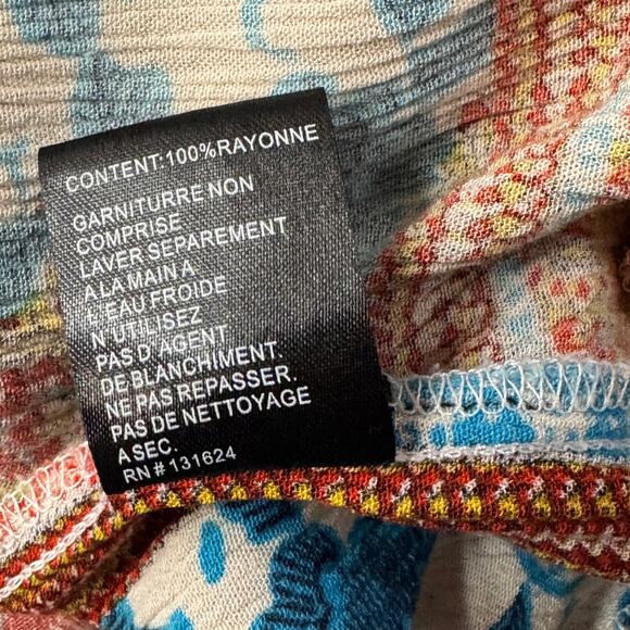 Calessa 2X-Large Tunic Top Embroidered Split V-Neck Floral Stretch 3/4 Sleeves - Picture 10 of 10